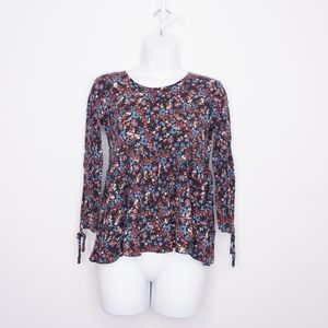 American Eagle Women's Floral Shirt Black Extra Small Cute Top